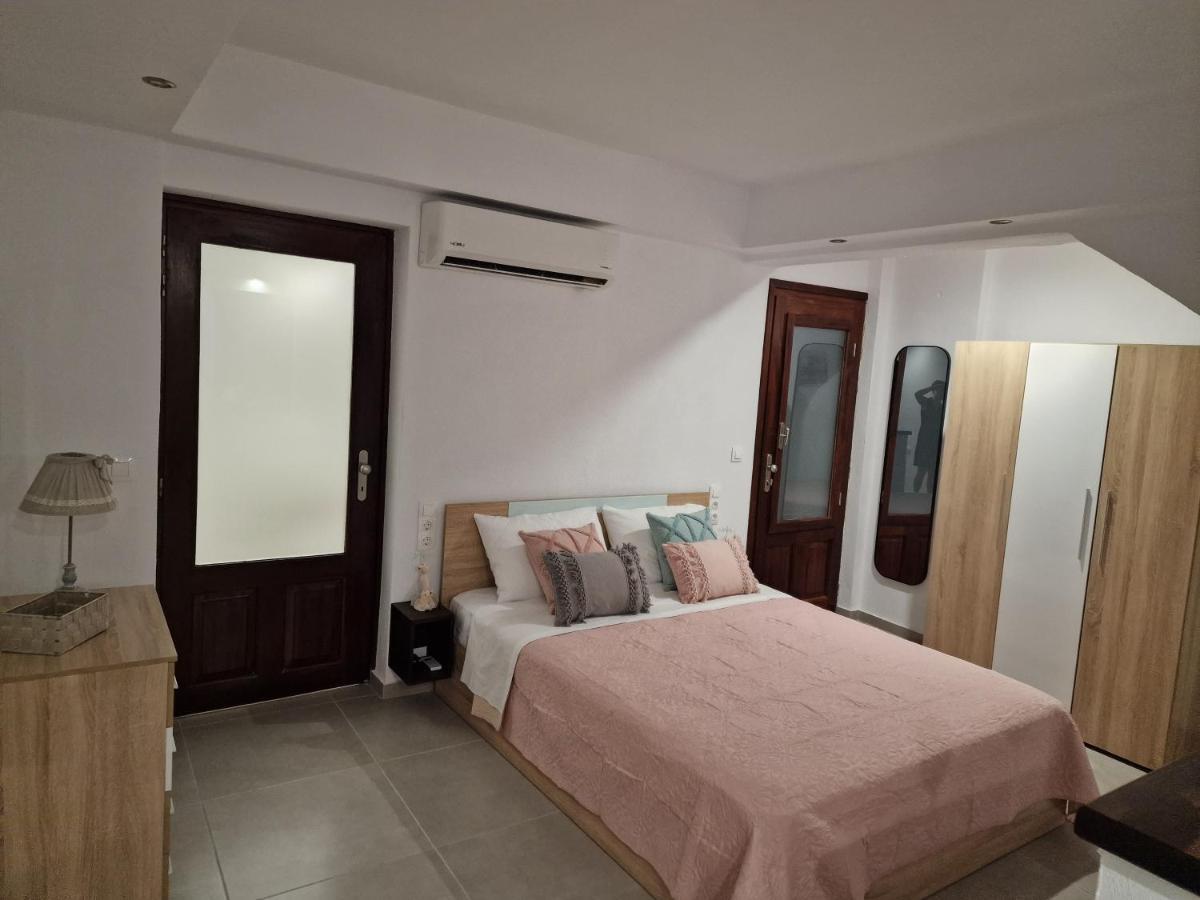 Το Στενάκι Appartement Skiathos-stad Buitenkant foto