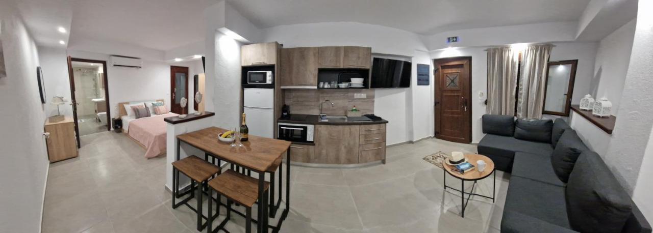 Το Στενάκι Appartement Skiathos-stad Buitenkant foto